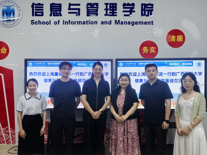 8047B7CCE378261A882DBFDC565E7352.jpg 无码A片